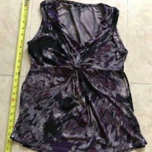 Daisy Fuentes sleeveless blouse sz L